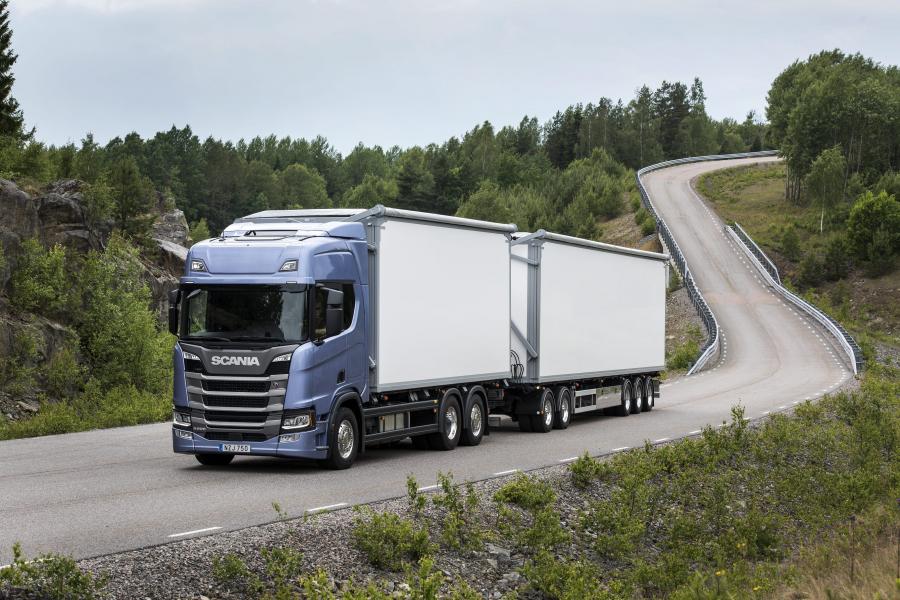  Scania R 500 6x2 Highline 2016 года  (фото 7 из 9)